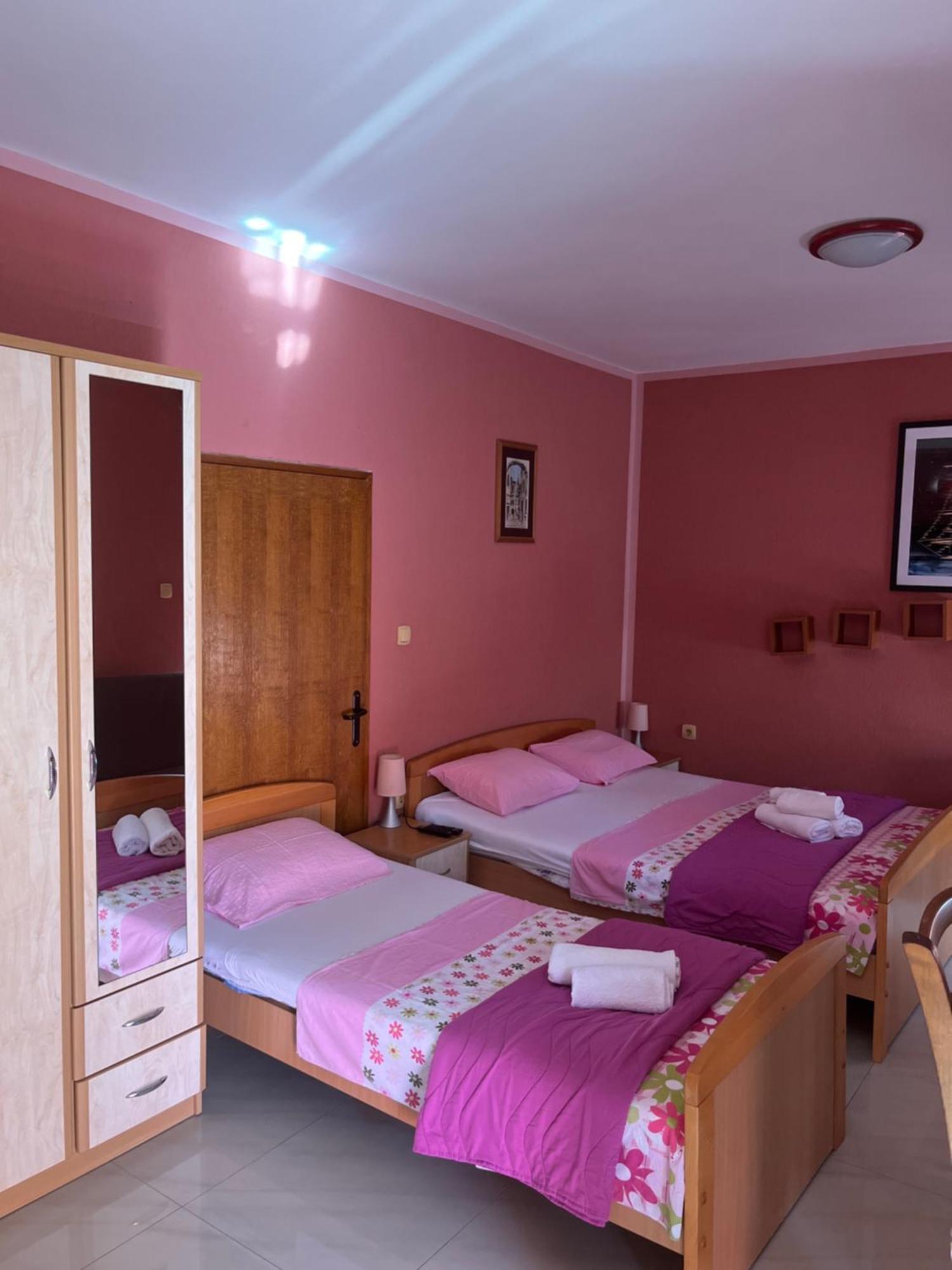 Apartments Klakor Tivat Exterior photo